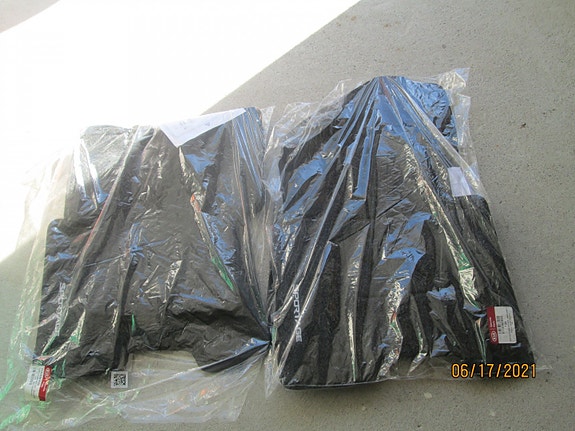 Product image 1 of 2