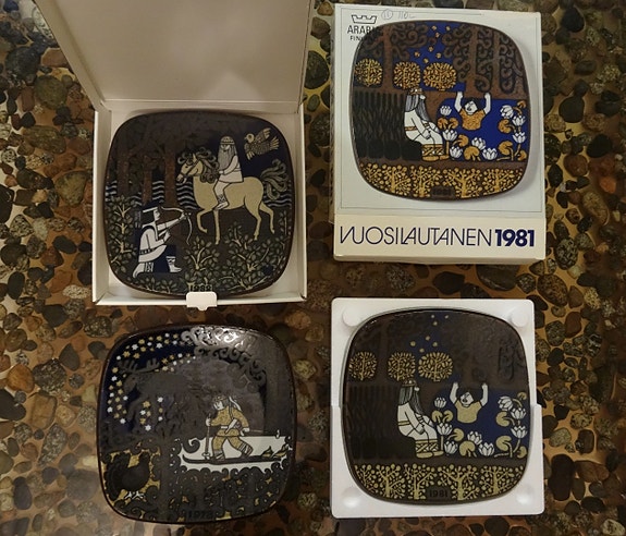 Arabia Kalevala vuosilautaset 3kpl