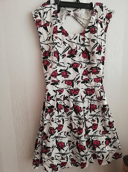 Rockabella mekko juhliin