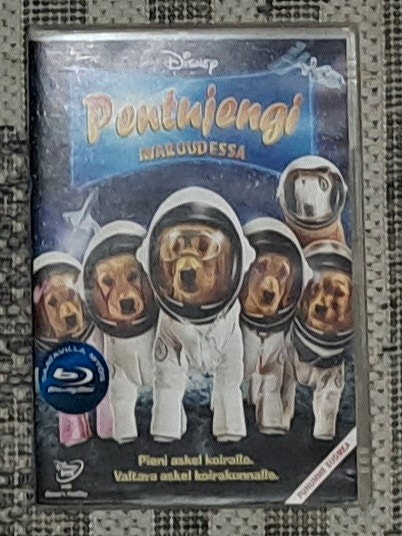 Pentujengi avaruudessa dvd