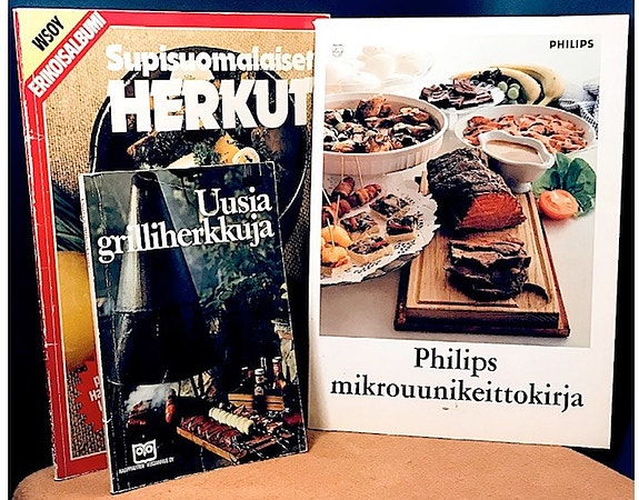 Ruokakirjat ( Mikroaalto / Perinne / Grilli )
