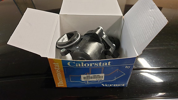 VW Audi 1.8T termostaatti BFB B6 B7 uusi