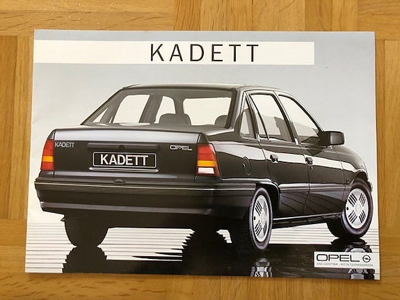 Esite Opel Kadett E porrasperä vuodelta 1985/1986