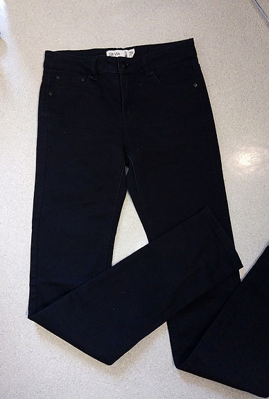 Gina Tricot perfect jeans SILVIA 28
