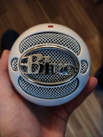 Blue snowball