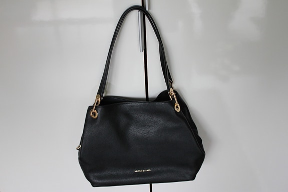 MICHAEL KORS Raven LG Shoulder Tote -nahkalaukku