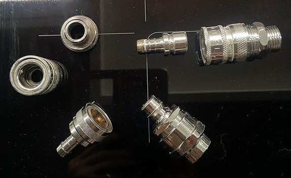 Pesukoneen letkun liitäntäosat