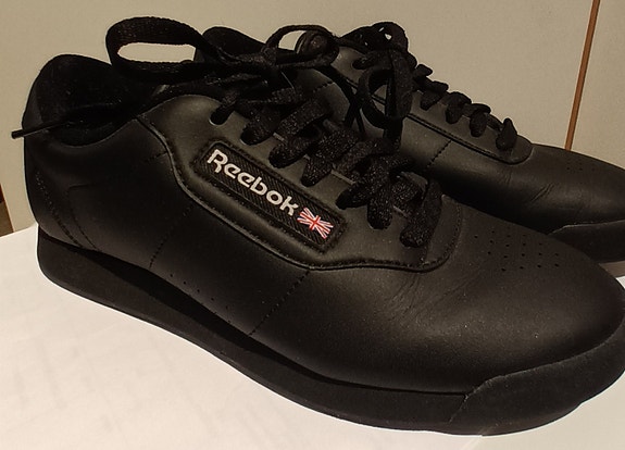Reebok Classic tennarit tytöille/naisille