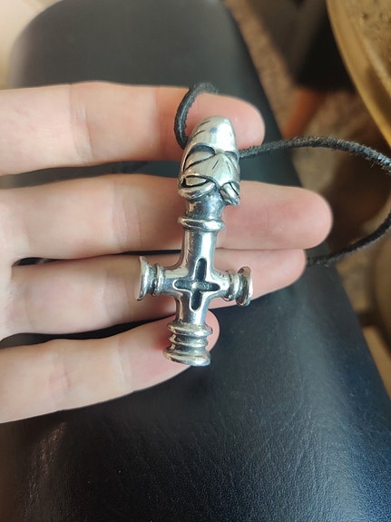 Thorin vasara riipus