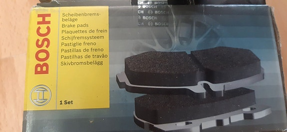 Bosch merkkiset uudet jarrupalat autoon