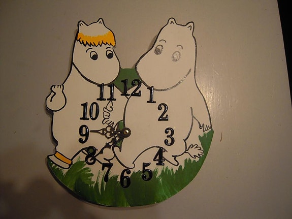 Muumit seinäkello