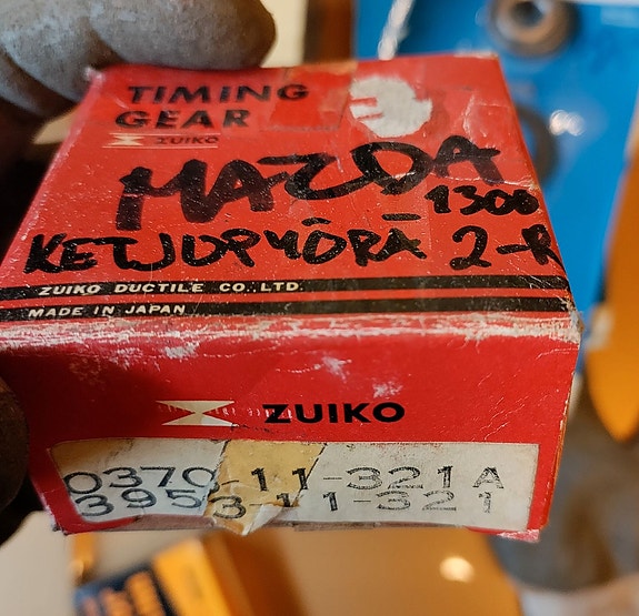 Mazda 1300 ketjupyörä