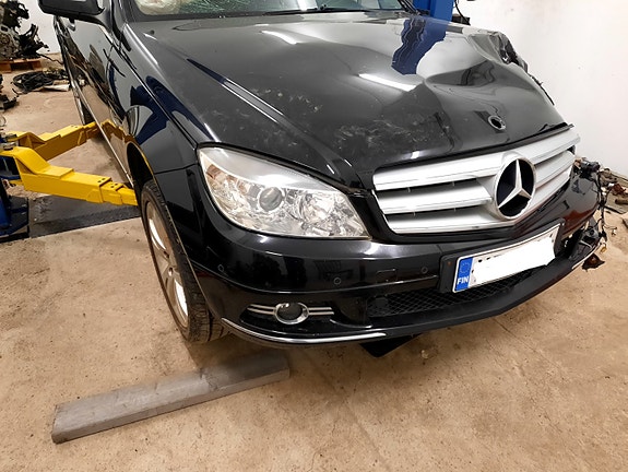 MB W204 220CDI osina