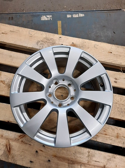 MB W212 alkuperäinen 16" alumiinivanne