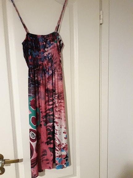 ALE Tyttöjen naruolkaimellinen mekko 110 - 130 cm