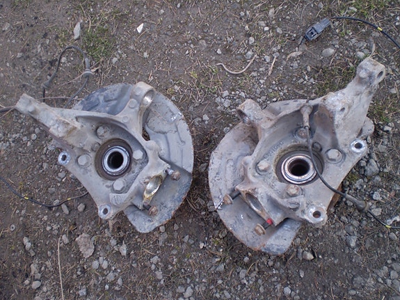 Volvo s60 etunavat olkavarsilla abseineen