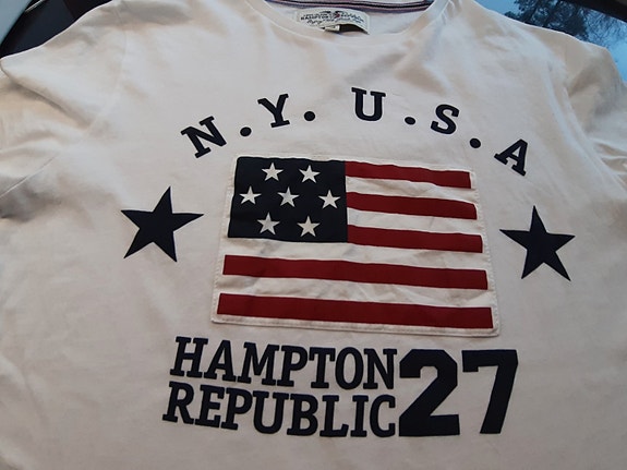 KappAhl Hampton Republic  T-paita 146-152 cm