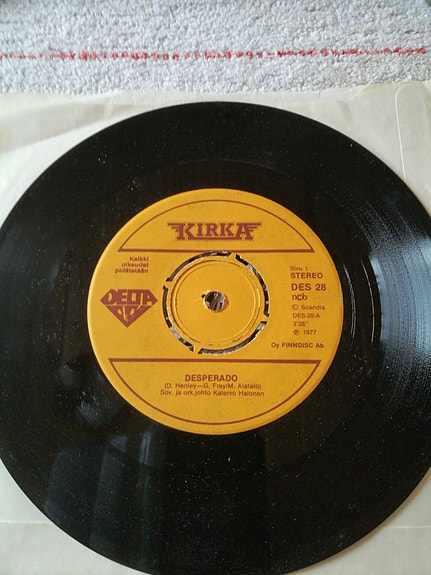 Kirka 7" Desperado / En tosissaan