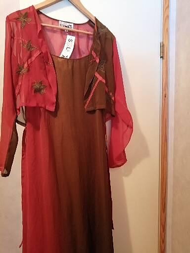 90-luvun mekko ja jakku