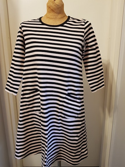 Marimekko XS/S mekko "Tiia" taskut tasaraita