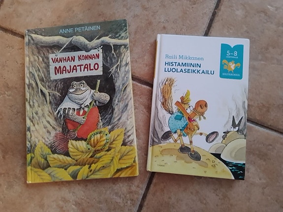 Uudenveroiset kovakantiset kirjat lapselle, vaikka jouluksi