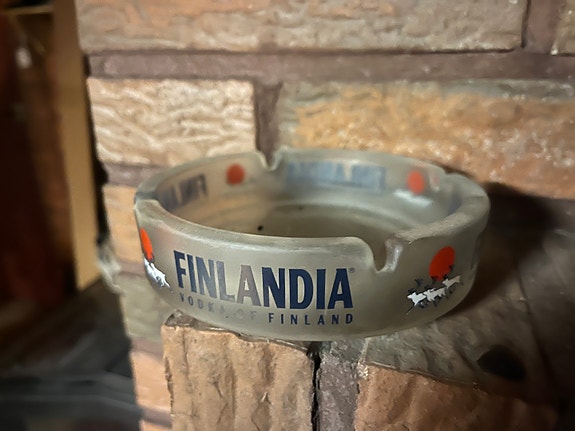 Finlandia vodka tuhkakuppi.