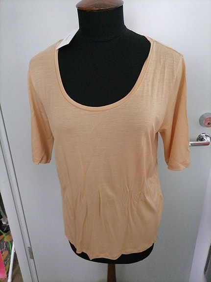 Myynti filippa k t-paita koko XL