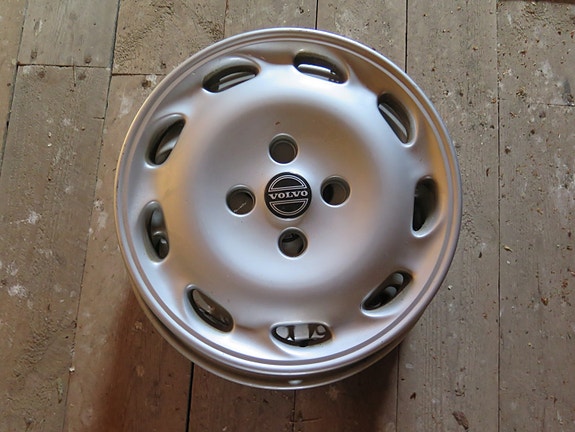 Volvo pölykapselit. 2 kpl.