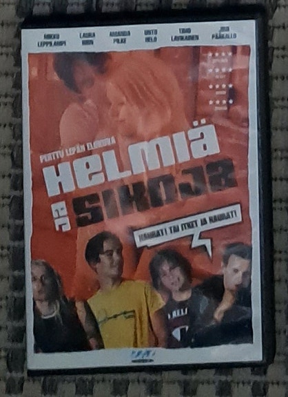 Helmiä ja sikoja dvd