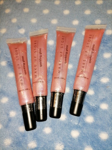 Myynti make up store huulikiilto