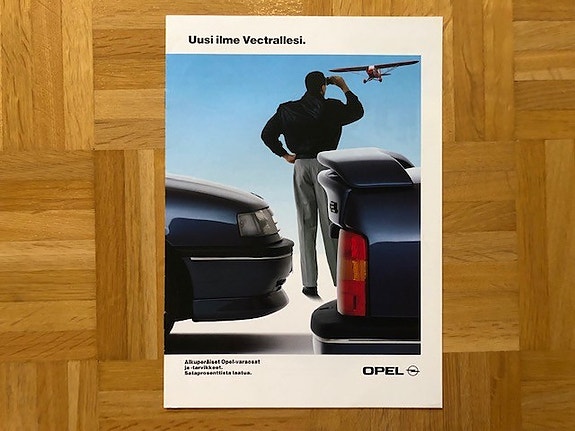 Esite Opel Vectra A korin muotoiluosat ~ 1989