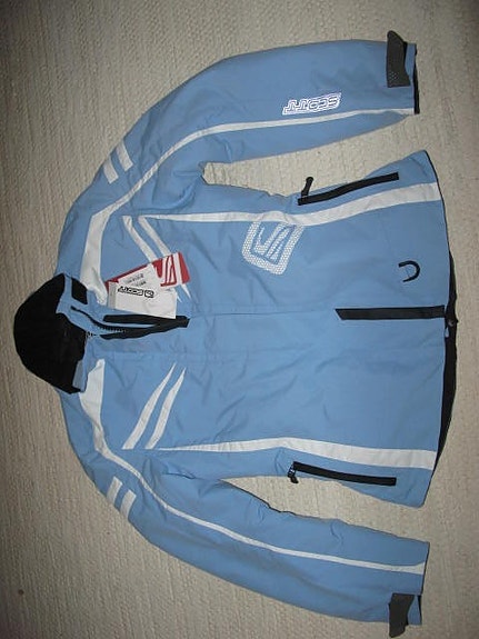 Product image 1 of 2
