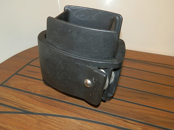 Product image 1 of 3