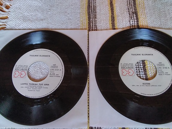 2 Kpl Tuulikki Eloranta 7" Single