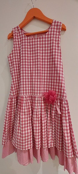 Kinderit juhlamekko
