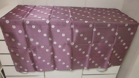 Tsinghua University iso silkkihuivi 110cm x 116cm