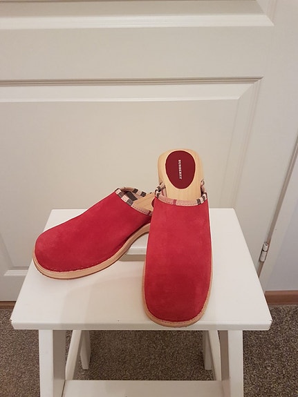 Upea ja aito Burberry puukengät - koko 40
