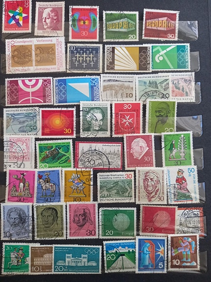 Postimerkkikokoelma Länsi-Saksa 700 kpl