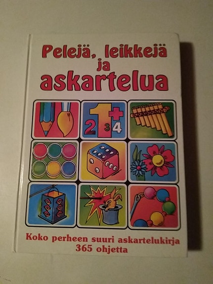 Pelejä, Leikkejä, ja Askartelua-kirja