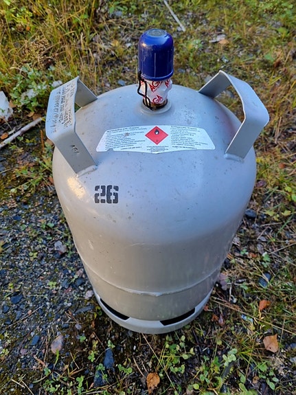 Nestekaasupullo 11kg, täysi