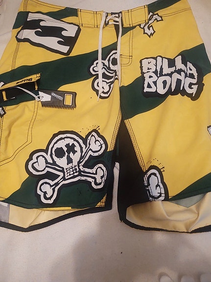 Billabong shortsit