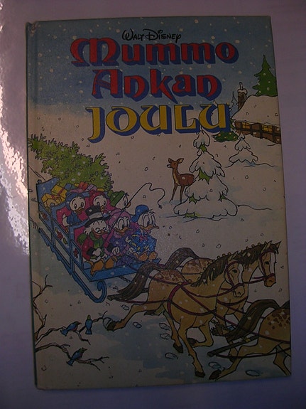 Kirja Mummo Ankan joulu (Walt Disney)