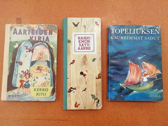 Vanhoja lasten satukirjoja 2kpl