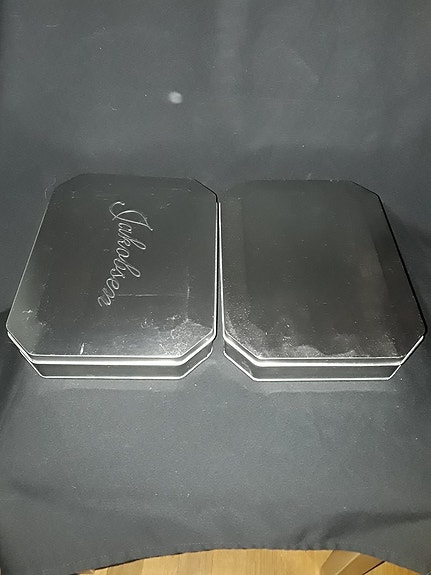 Product image 1 of 2