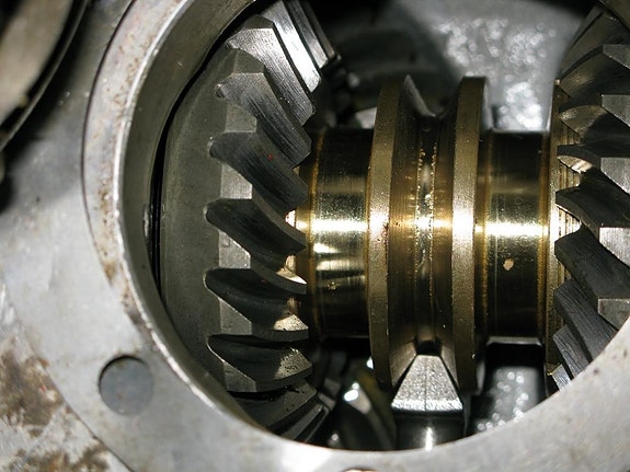 Merivaihde Volvo Penta MS2B kunnostettu 7 ast purj