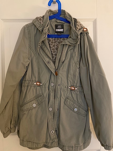 Product image 1 of 3