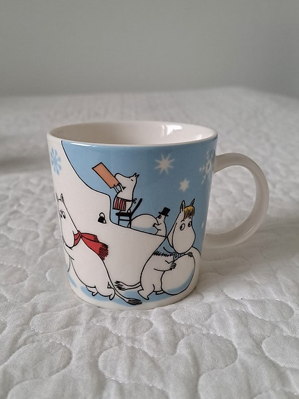 Lumileikkejä muki