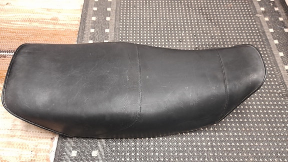 Kawasaki AR 125 Satula