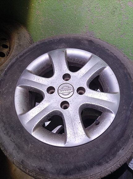 Nissan alumiinivanteet