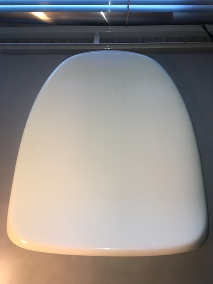 WC-istuimen kansi